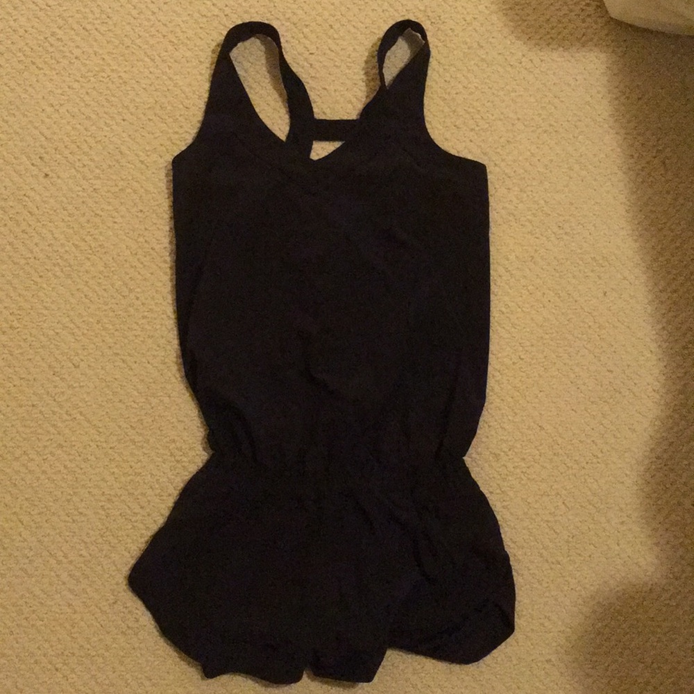 Lululemon speedy runsie